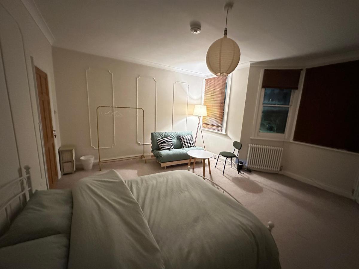 Spacious Room Near Underground London Exteriör bild
