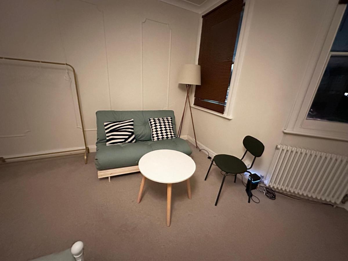 Spacious Room Near Underground London Exteriör bild